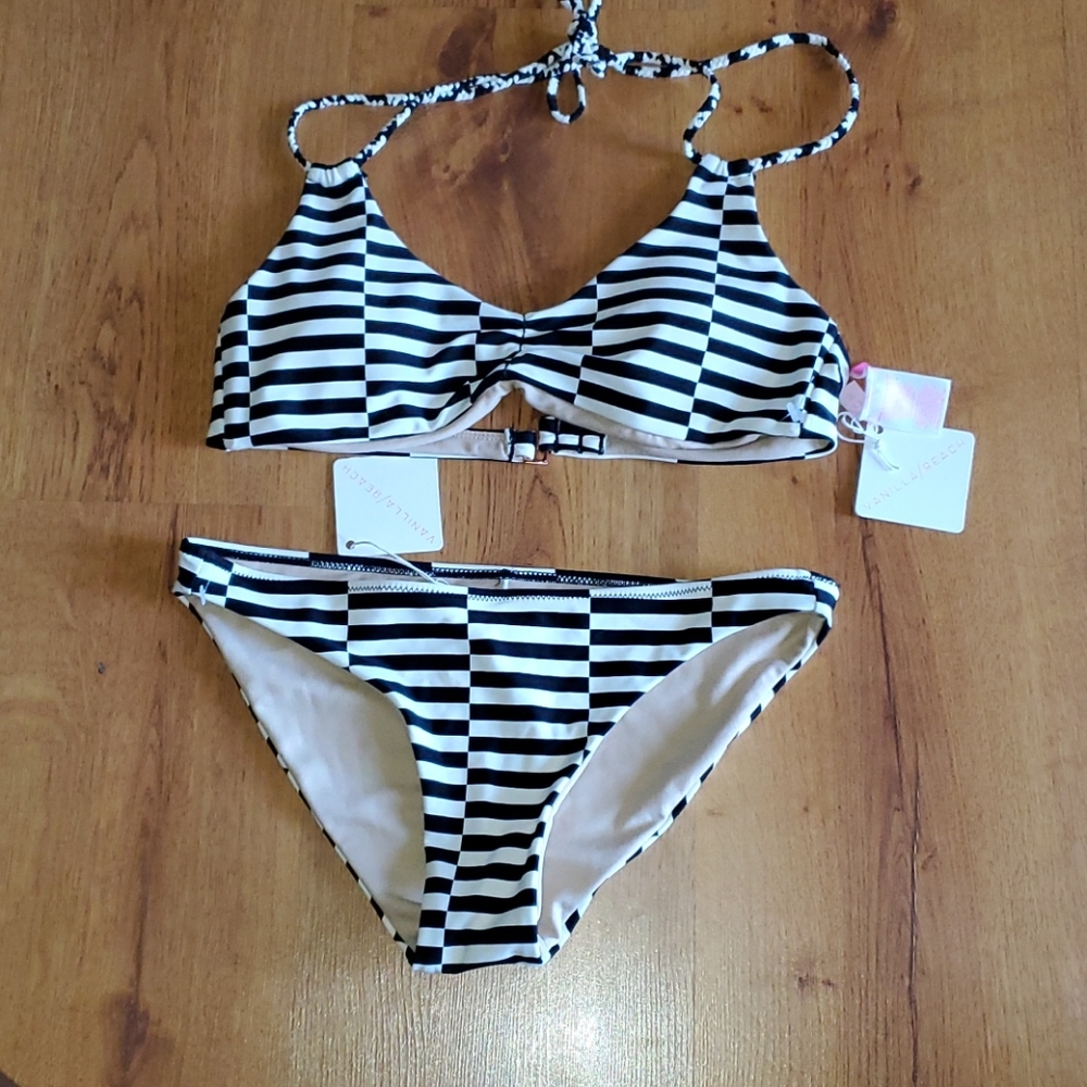 Vanilla/Beach Black and White Striped Bikini Set